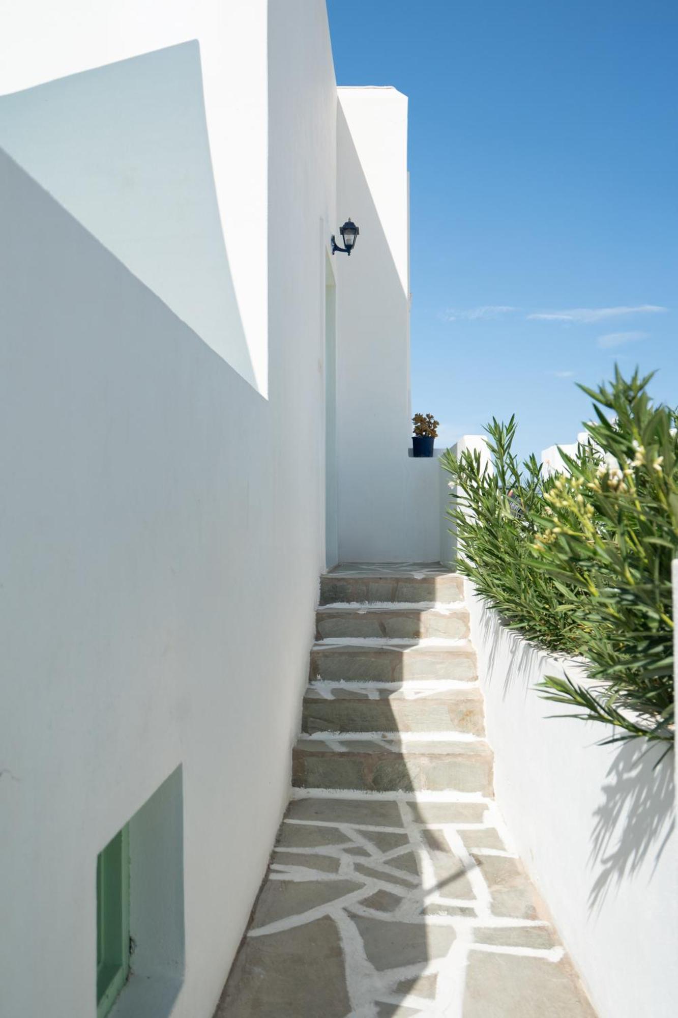 Perseas Aparthotel Naousa  Exterior photo